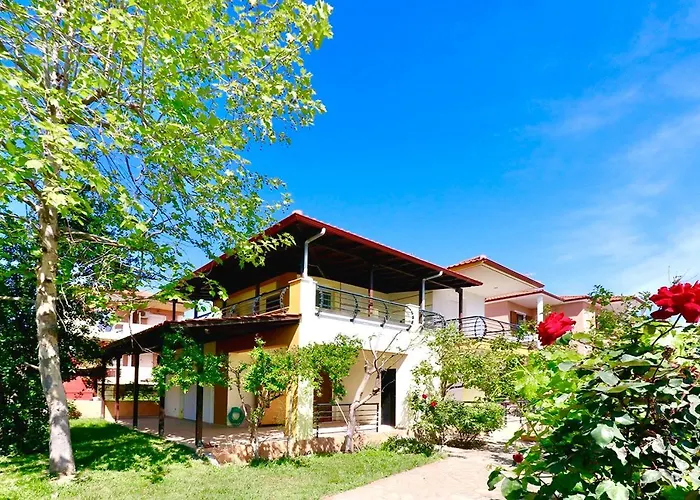 Nikiti Family House